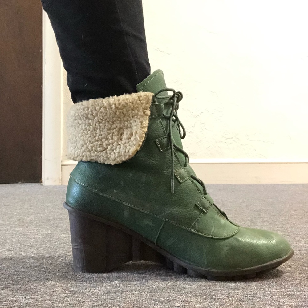El Naturalista Green Lace Up Boots